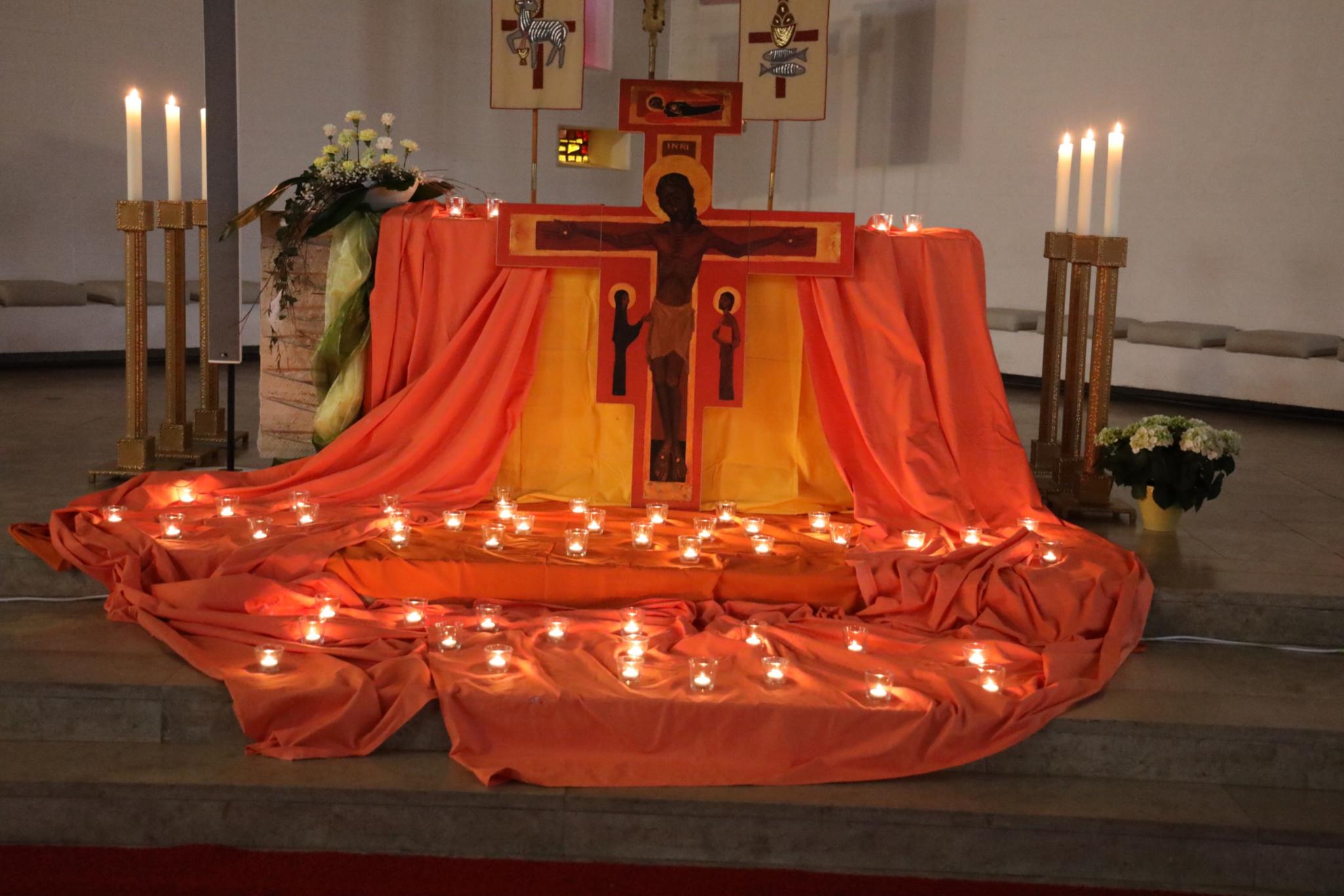Taizé-Andacht in St. Josef Buckenhofen